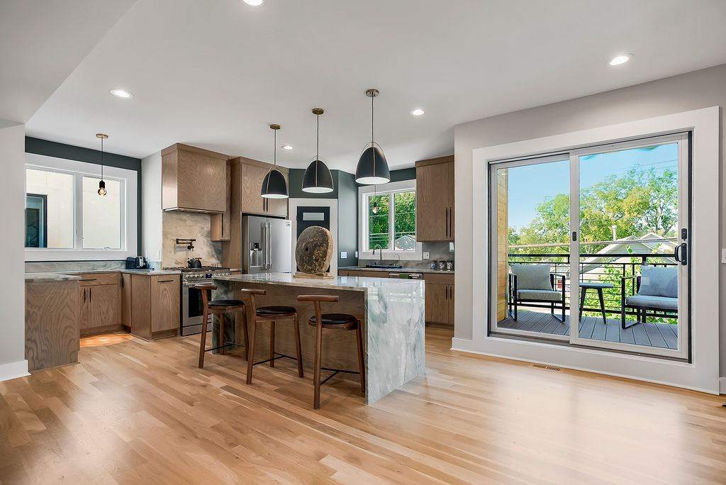 Fully equipped kitchen island in a furnished corporate rental