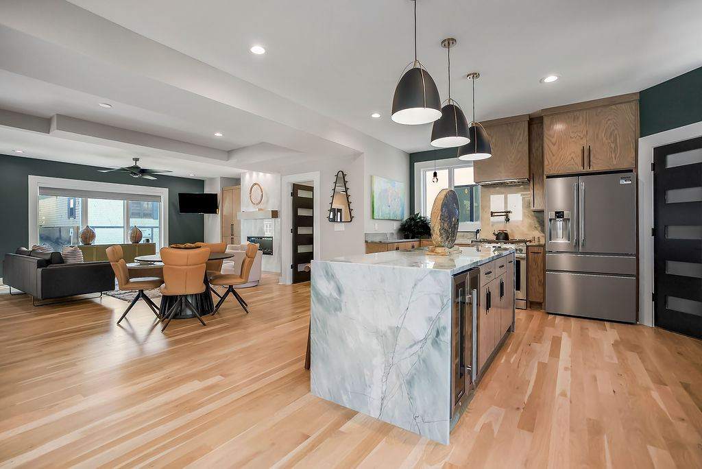 Marble waterfall island in a fully furnished executive home